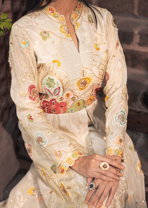 CHARISMA - Image 5